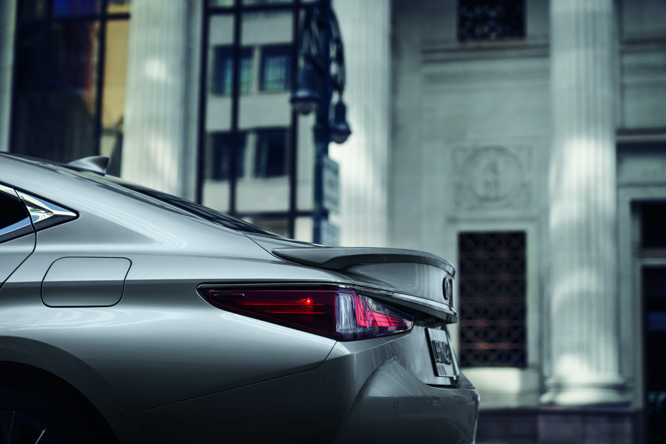 Lexus ES 2024