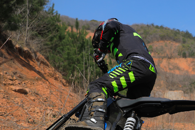 VMoto muestra su versión todoterreno eléctrica