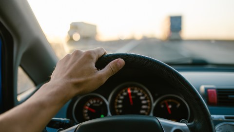 distancia entre autos