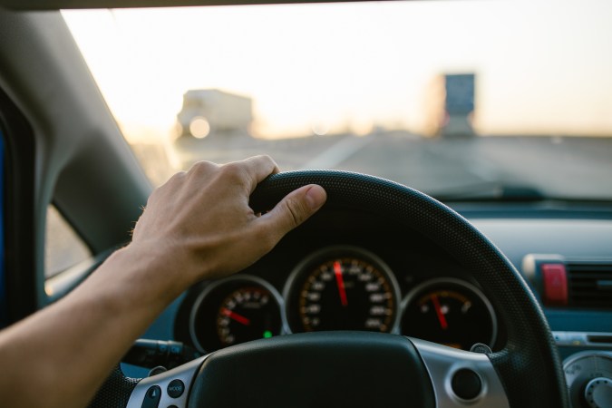 distancia entre autos