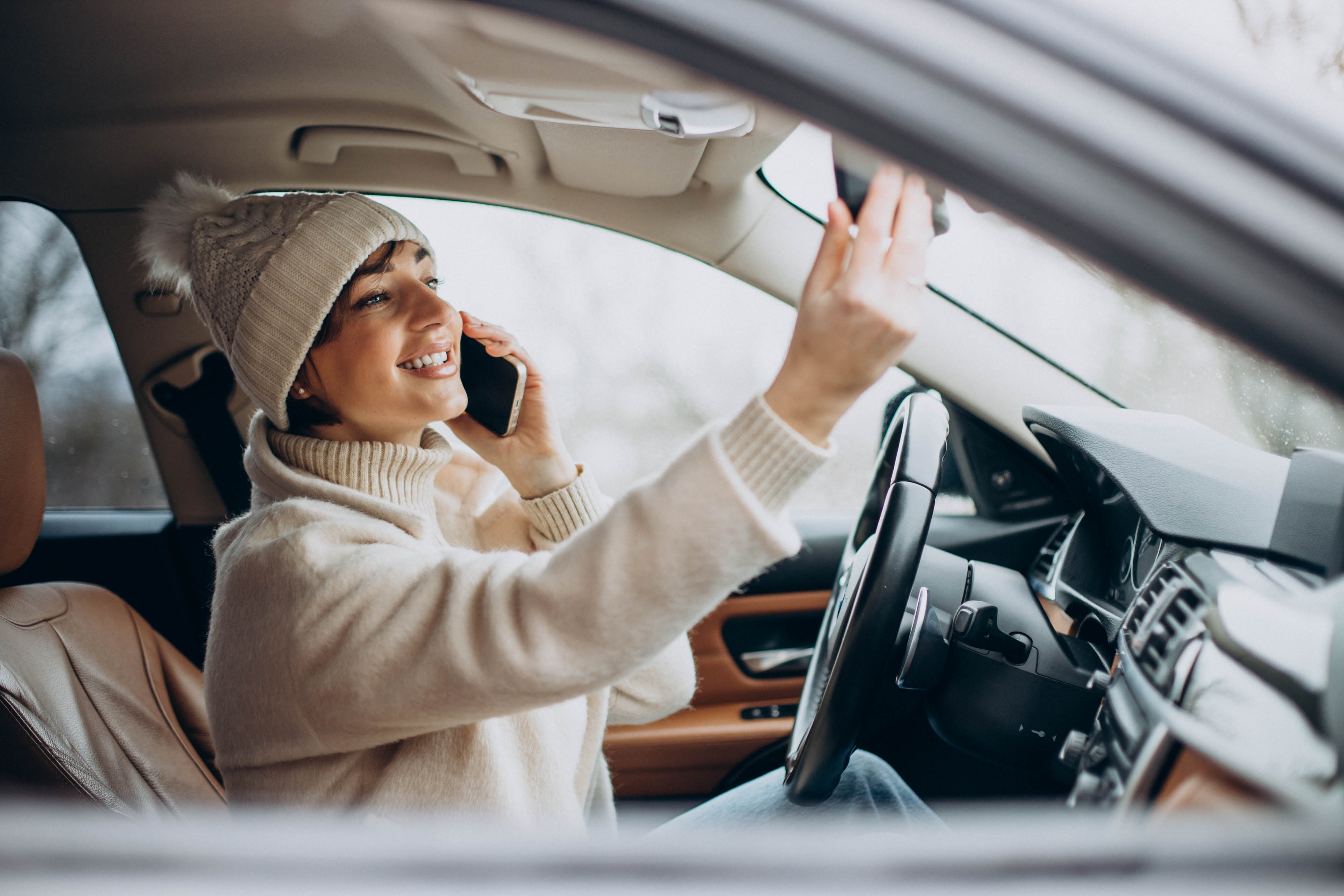 multas por usar el teléfono al volante en Illinois