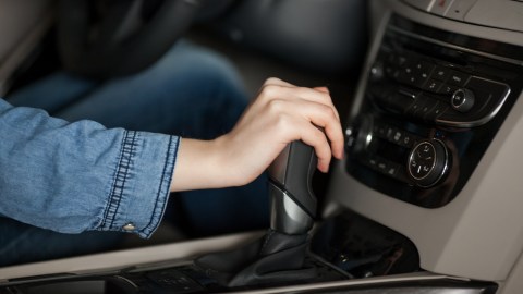 A qué velocidad hacer cambios de marcha