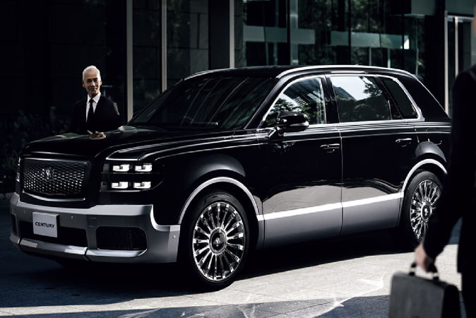 Toyota presenta su vehículo más lujoso, el SUV Century