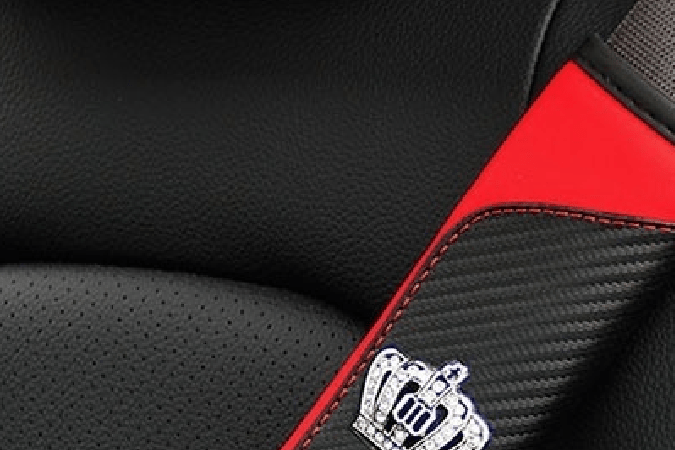 La nueva moda para usar el cinturón de seguridad