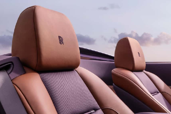 De antología: el Rolls-Royce Amethyst Droptail se tiñe de púrpura