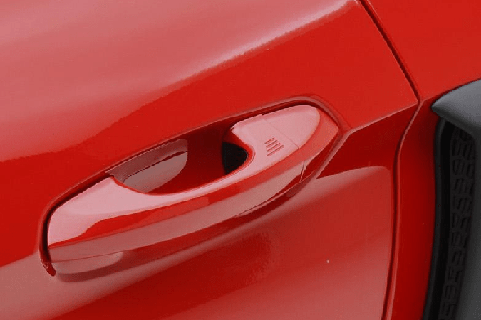 ¿Qué función tienen las tomas de aire en un auto?