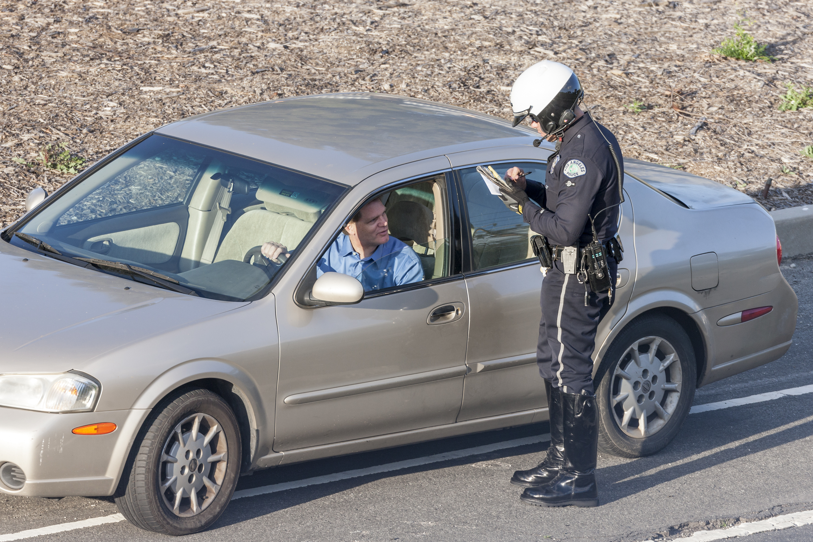 infracciones de tránsito en california