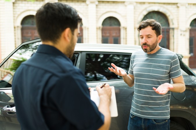 rebasar un autobús escolar detenido en Texas