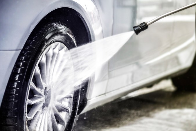 Trucos para abrillantar las llantas de tu auto