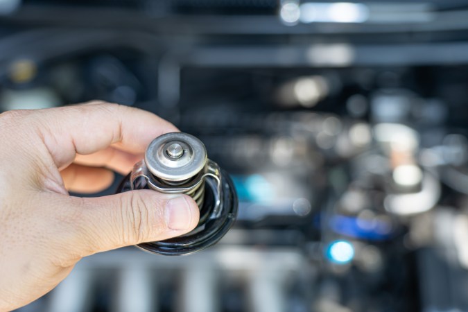 Cómo descubrir si el termostato de mi carro funciona bien y cómo repararlo