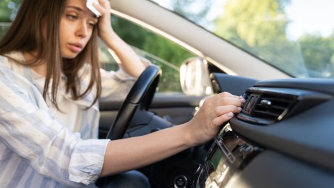 Técnicas para enfriar el interior del auto sin aire acondicionado