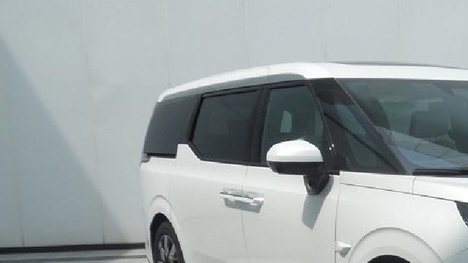 Volvo EM90 2024: diseño de la minivan revelado antes de su lanzamiento