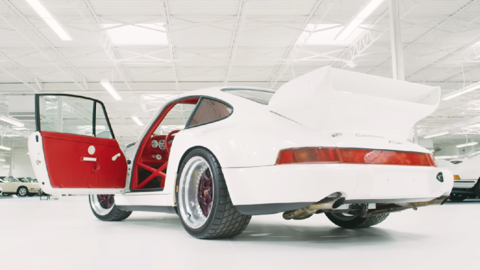 ¿Sabías de la Colección Blanca de Porsche escondida en secreto y lista para ser subastada?