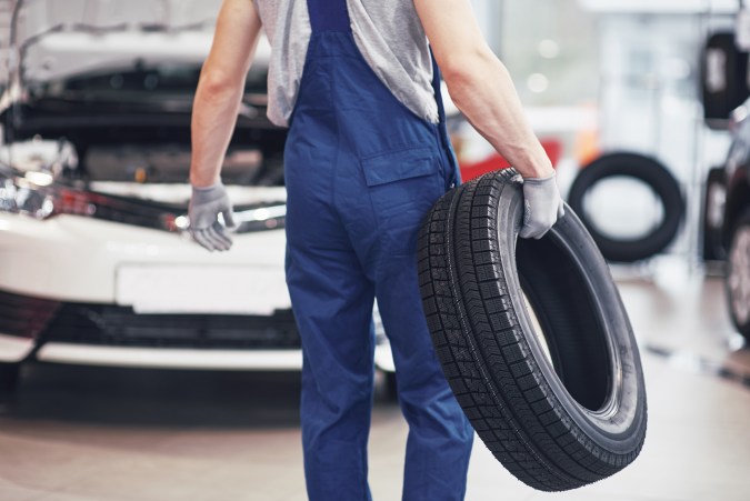 reparacion de llantas cerca de mi 24 horas