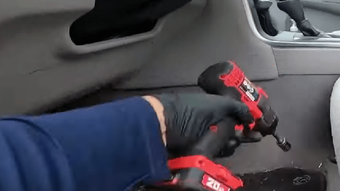 Cómo quitar los asientos de tu auto