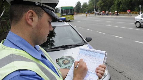 Cita en corte por manejar sin licencia