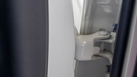 ¿Puertas con ruidos? Aquí te enseñamos cómo quitarle esos chillidos