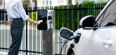 Cuánto dinero cuesta cargar un auto eléctrico en Estados Unidos