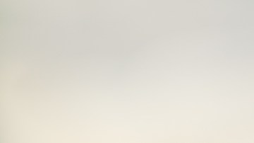 Mantener las ventanas limpias de tu auto es básico para una buena visibilidad al conducir.