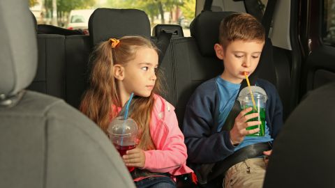 bebidas en el auto