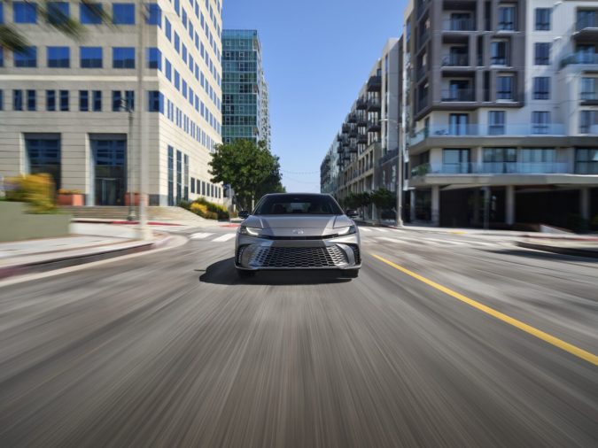 Toyota Camry 2025.