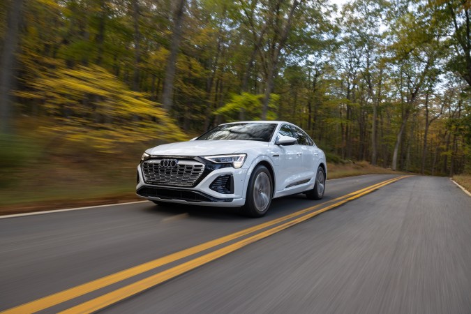 audi Sportbacke-tron