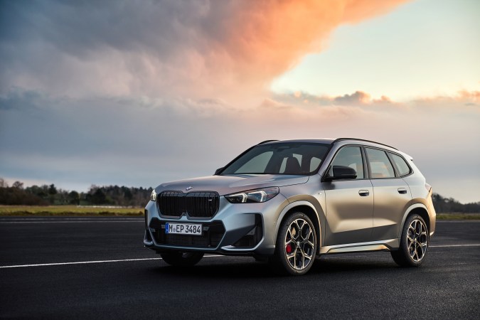 BMW X1.