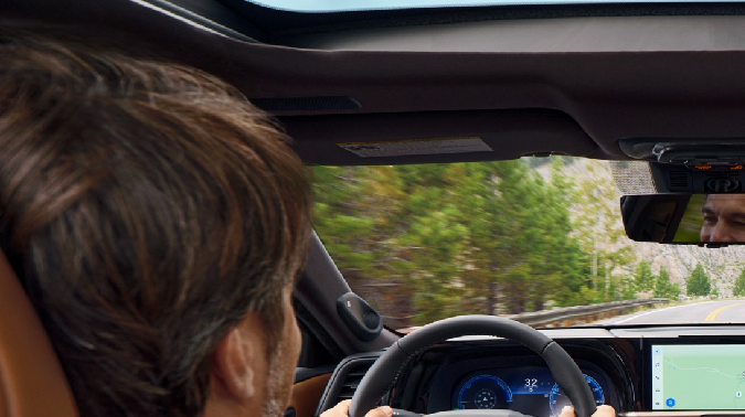 Toyota lanza su nuevo SUV eléctrico, el Crown Signia