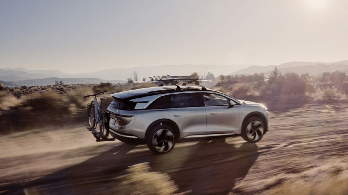 Lucid presentó el SUV de lujo Gravity con autonomía de 440 millas