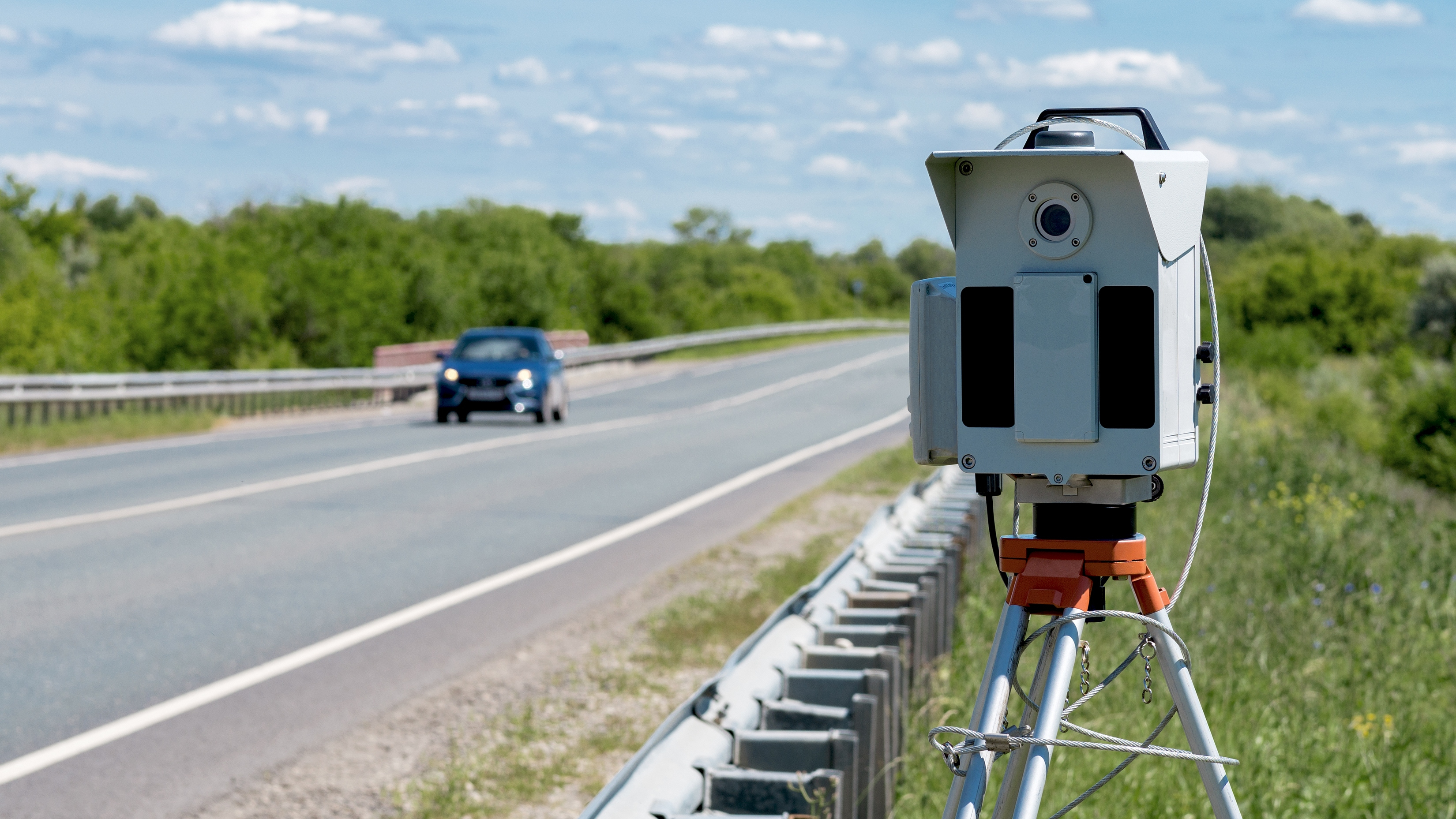 Los mejores detectores de radares para tu auto