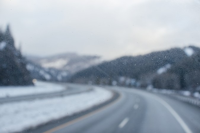 Cómo evitar que se empañen los vidrios del auto cuando llueve