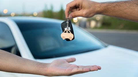 Cómo comprar un carro a dueño