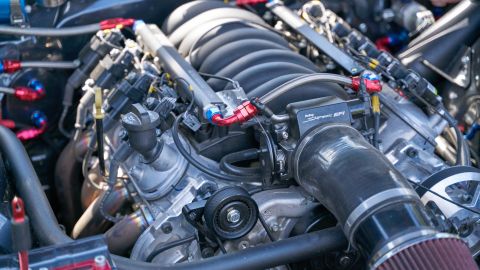 Comprar un motor nuevo o reparar el dañado: ¿qué conviene?