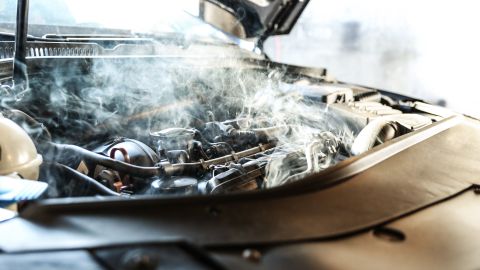 Problemas al arrancar el auto en clima frío sin calentar