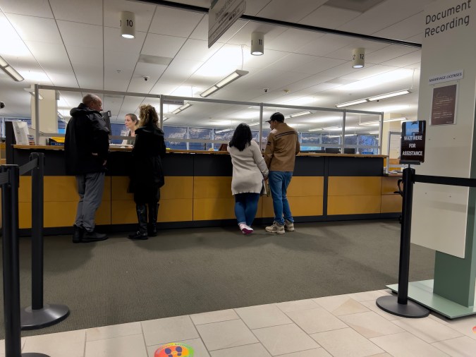 solicitar una licencia de conducir siendo inmigrante 2023