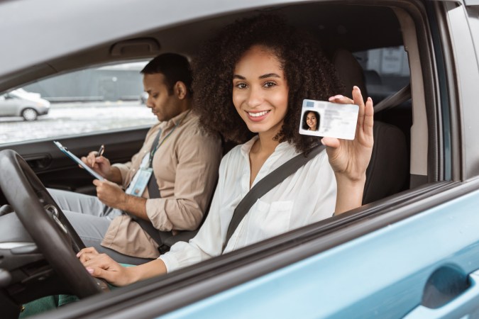 conducir en Texas con licencia de otro estado