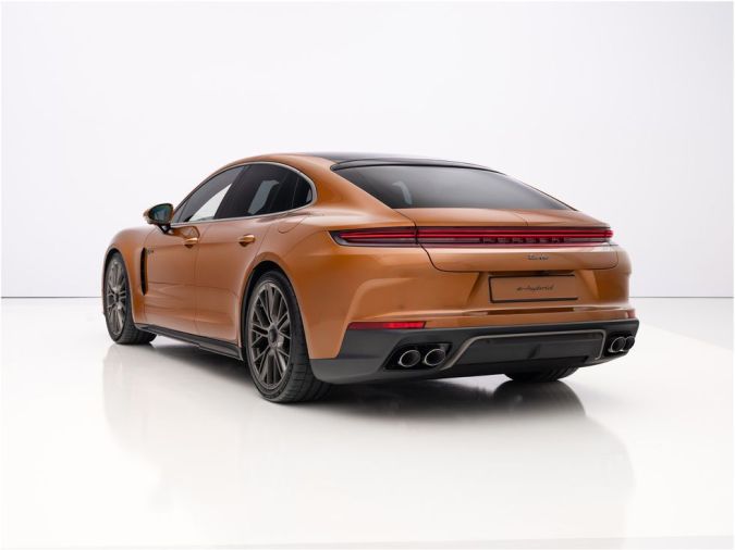 2024-porsche-panamera