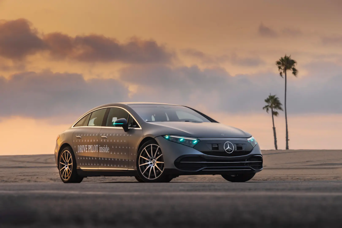 Mercedes-Benz EQS