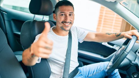 Cómo renovar una licencia de conducir de Michigan