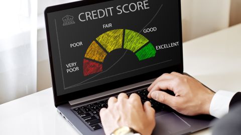 Puntaje crediticio y préstamos para carros