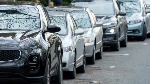 que significa sedan 4d en un carro