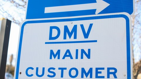 Será más fácil renovar la licencia CDL en California en 2024