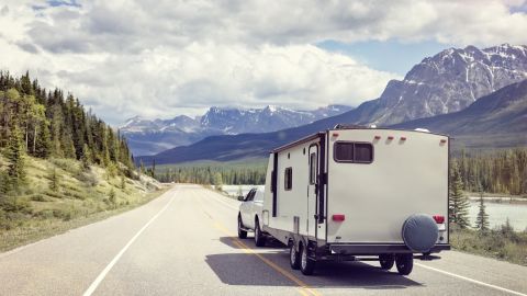 estacionamiento de trailas cerca de mi