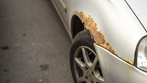 Cómo quitar el óxido de tu auto como un profesional.