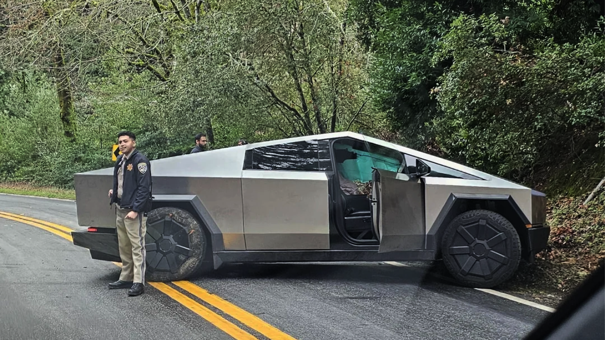 Ocurre el primer accidente en carretera de un Tesla Cybertruck