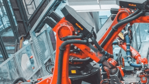 El futuro del trabajo: Tesla revela video de fábrica en Shanghai sin presencia humana