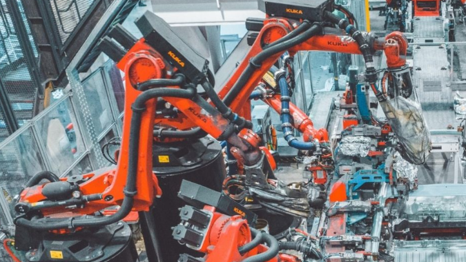 El futuro del trabajo: Tesla revela video de fábrica en Shanghai sin presencia humana