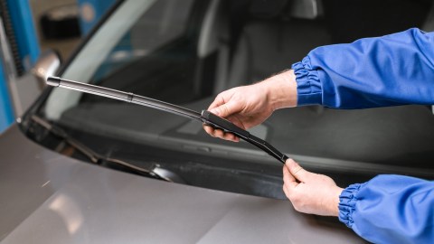 Cómo cuidar los limpiaparabrisas del auto