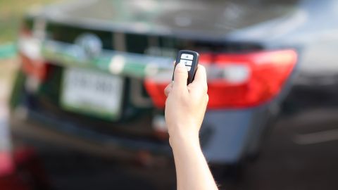Qué son los servicios de suscripción en un auto