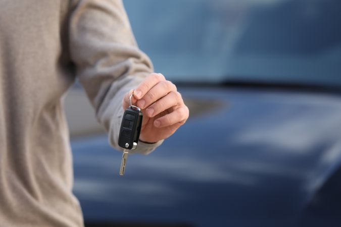 Cómo descargar la autorización para la conducción de vehículos